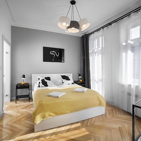 Apartamenty Pomaranczarnia Познань Екстер'єр фото