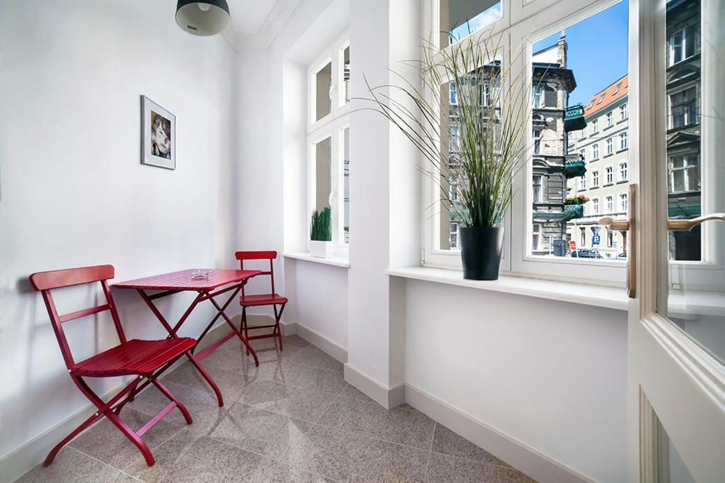 Apartamenty Pomaranczarnia Познань Екстер'єр фото